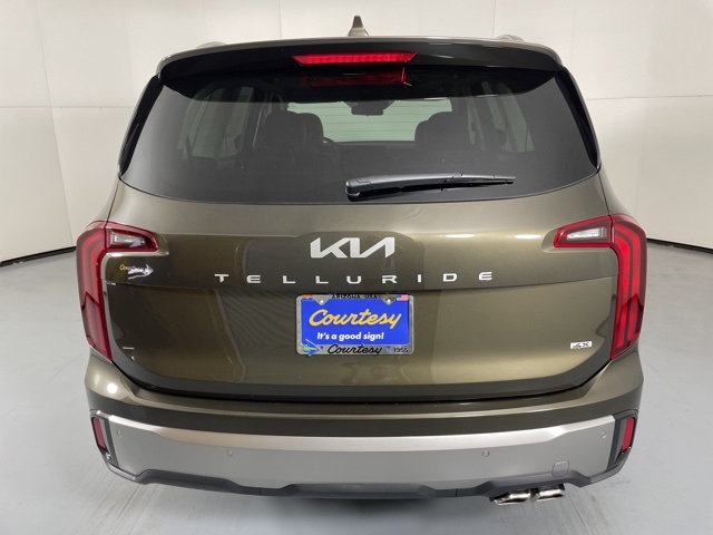 2025 Kia Telluride S photo 3