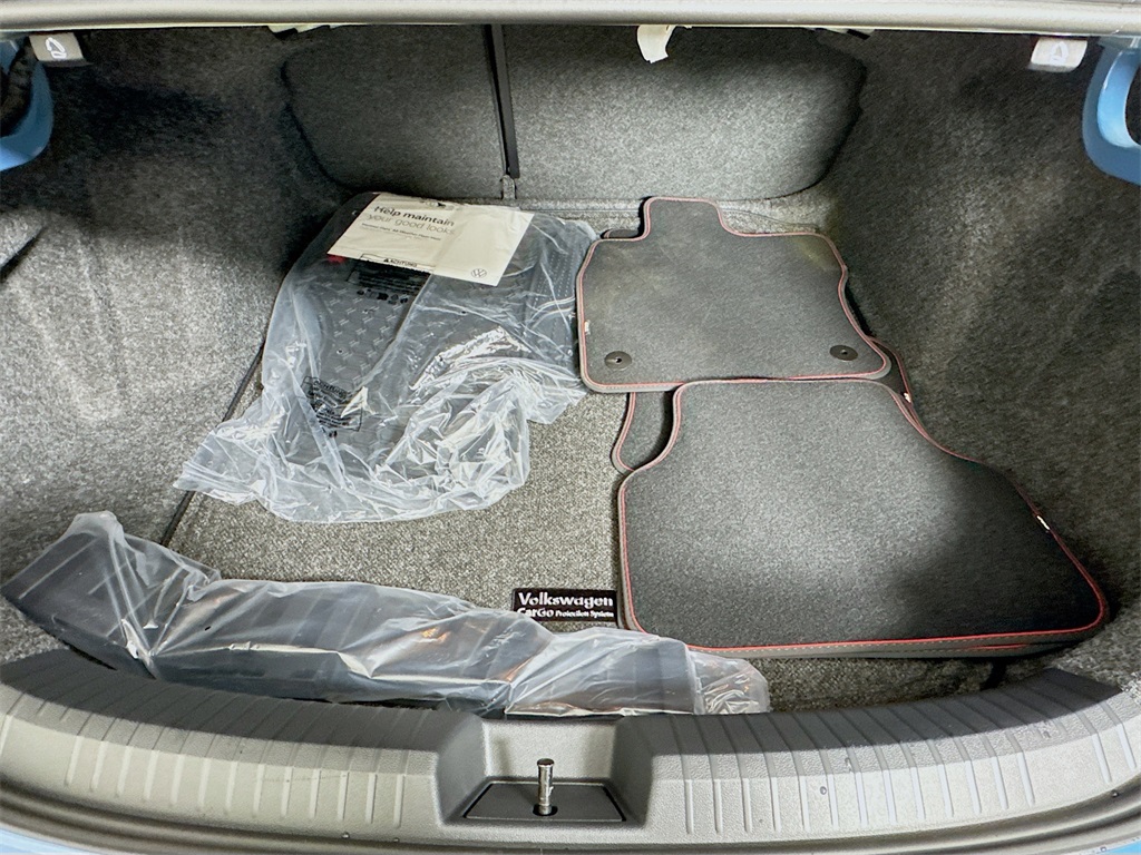 2025 Volkswagen Jetta GLI 2.0T Autobahn photo 17