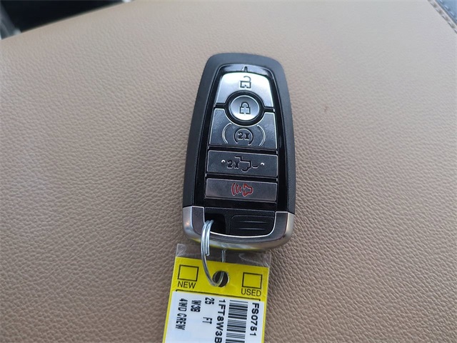 2025 Ford F-350 Lariat photo 29