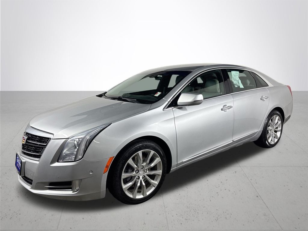 2017 Cadillac XTS Luxury photo 2