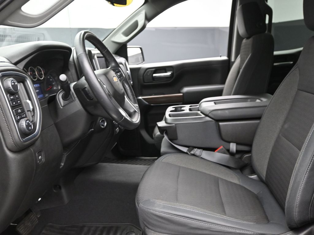2019 Chevrolet Silverado 1500 LT photo 11