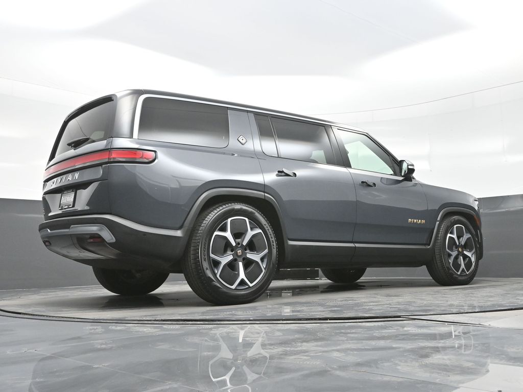 2023 Rivian R1S Adventure photo 13