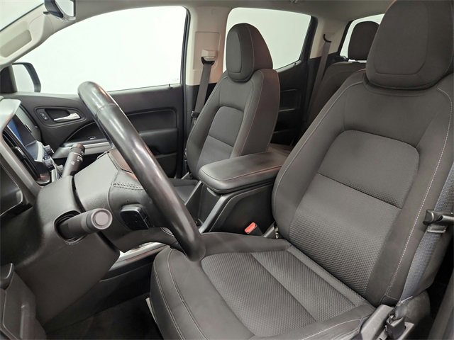 2017 Chevrolet Colorado LT photo 20