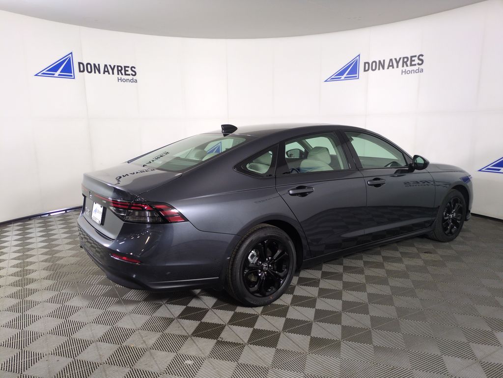 2025 Honda Accord SE photo 5