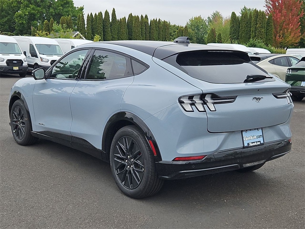 2025 Ford Mustang Mach-E Premium photo 3