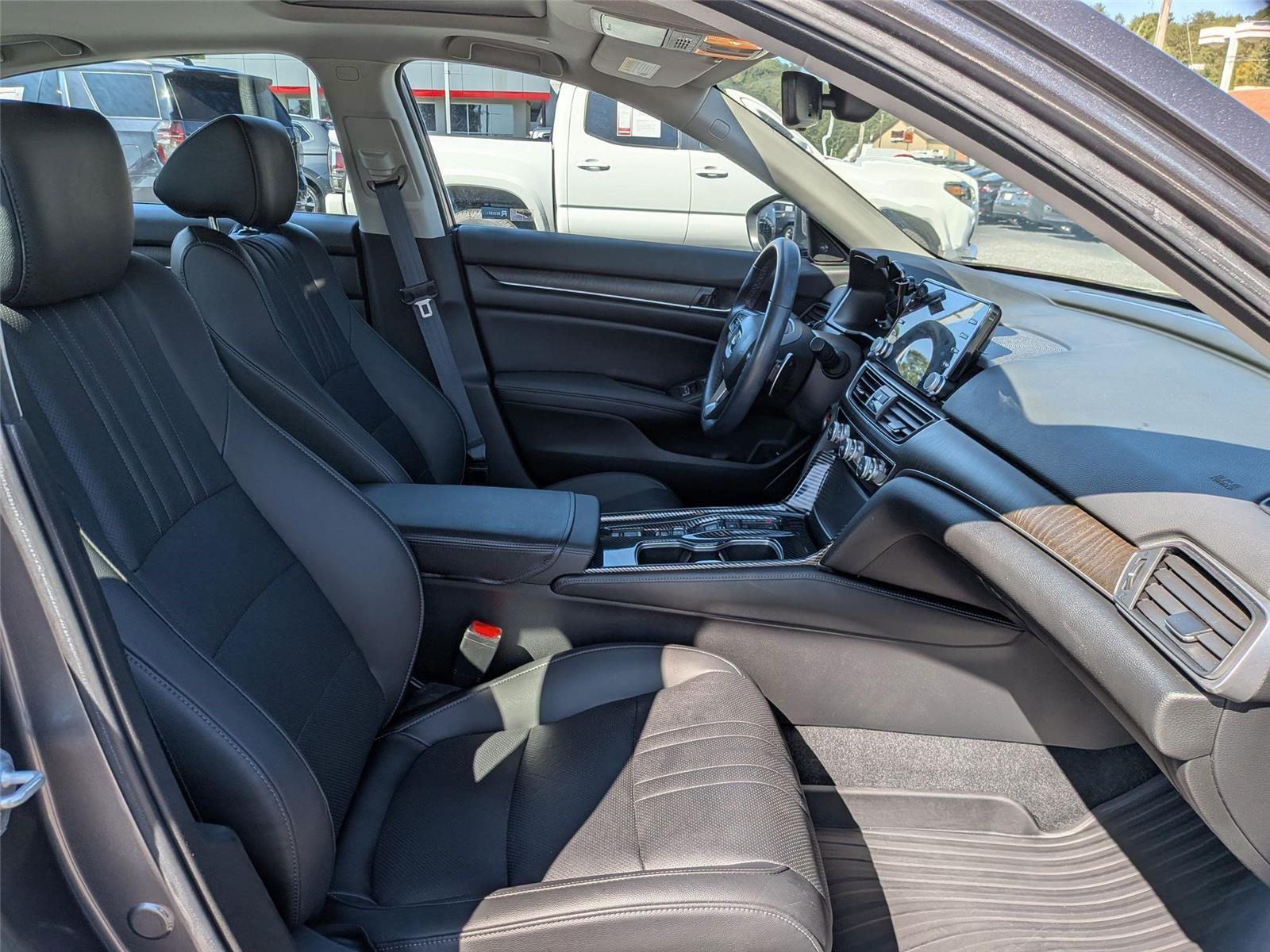 2022 Honda Accord Hybrid EX-L photo 36