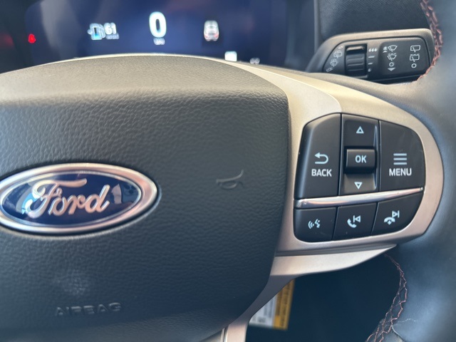 2025 Ford Explorer photo 15