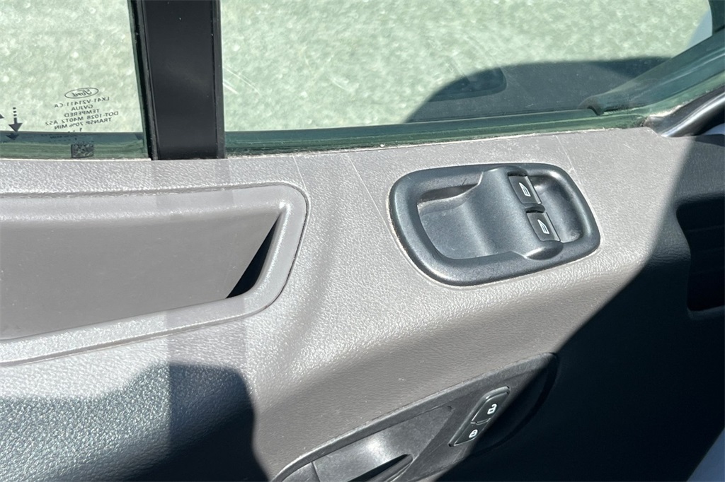 2021 Ford Transit Passenger XL photo 15