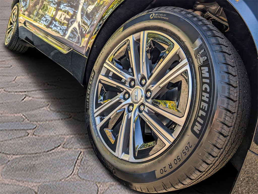 2026 Cadillac Lyriq Luxury photo 8