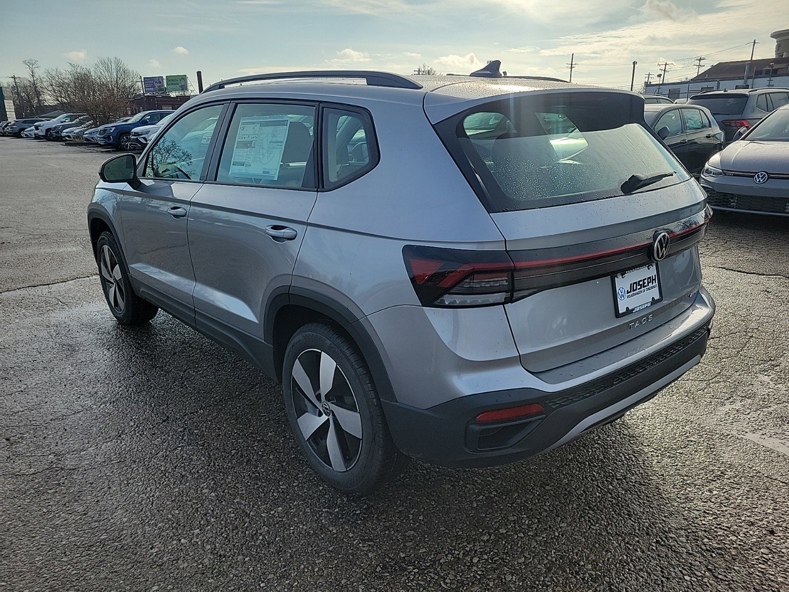 2025 Volkswagen Taos S photo 4