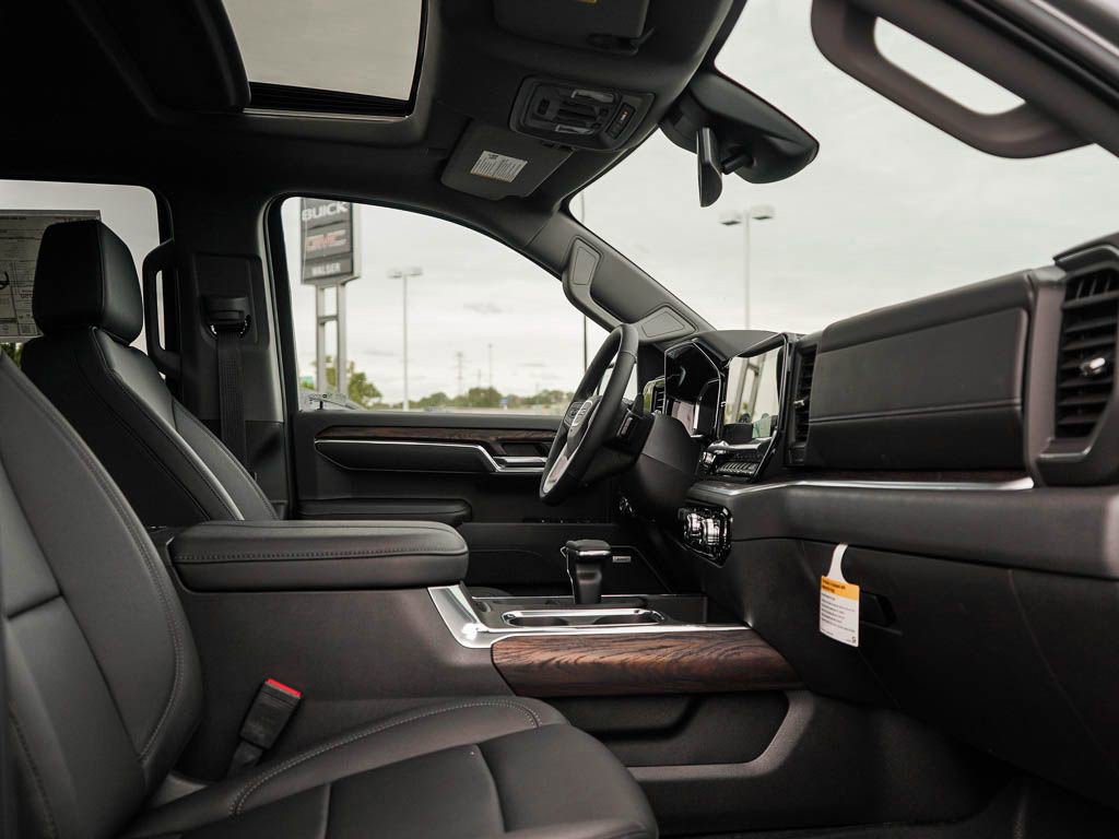 2026 Gmc Sierra 1500 SLT photo 8