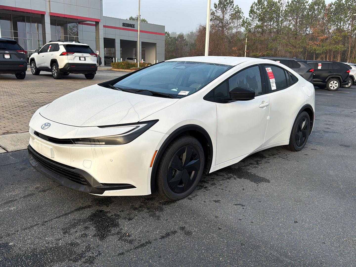 2026 Toyota Prius LE's photo