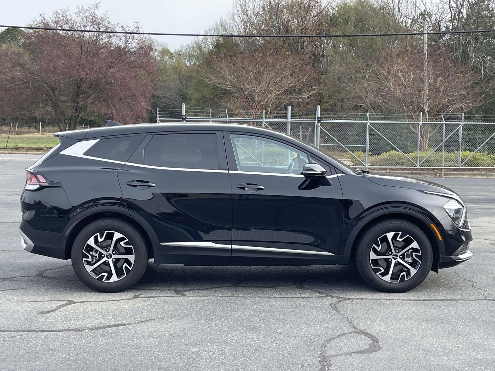 2023 Kia Sportage EX photo 4