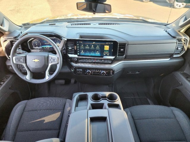 2025 Chevrolet Silverado 1500 LT photo 2