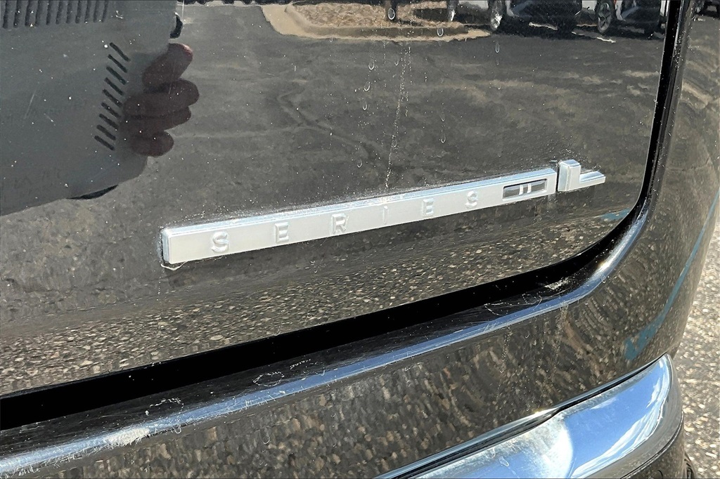 Image 8 of Pre-Owned 2023 Jeep Wagoneer L Series II