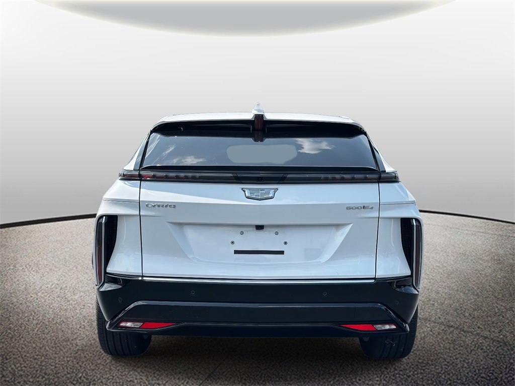 2025 Cadillac Lyriq Luxury photo 3