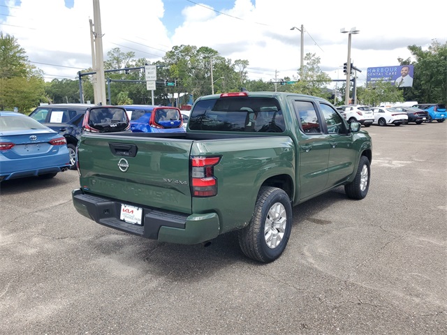 2023 Nissan Frontier SV photo 2