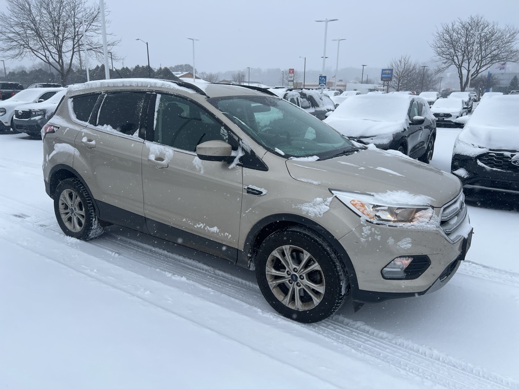 2018 Ford Escape SE photo 2
