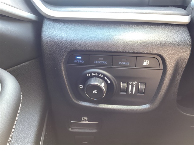 2023 Jeep Grand Cherokee 4xe photo 21