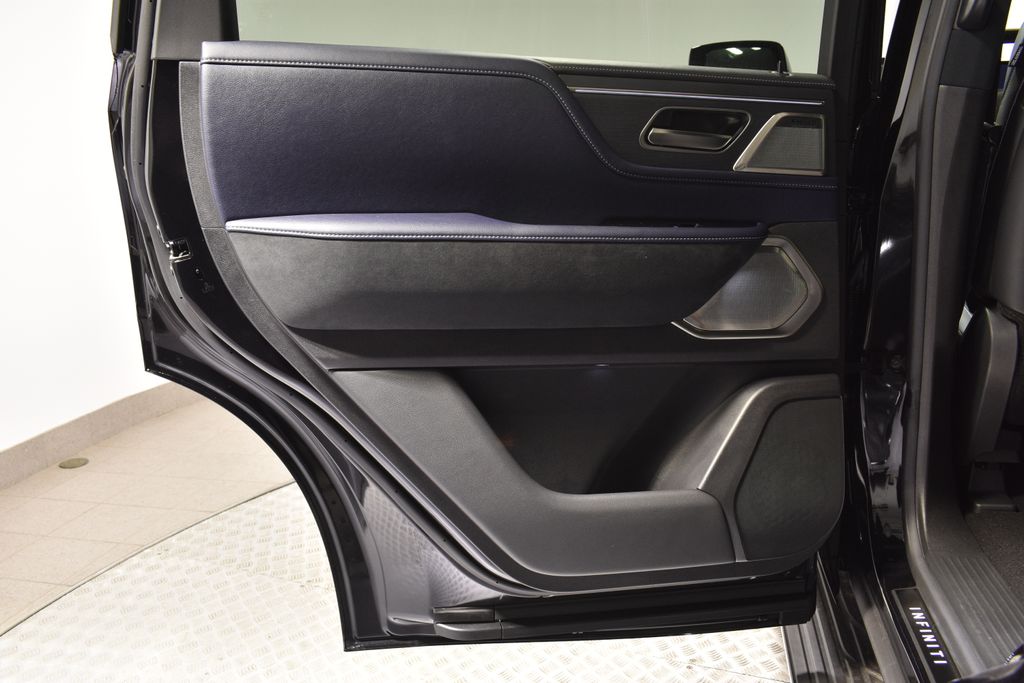 2026 Infiniti QX80 Sensory photo 24