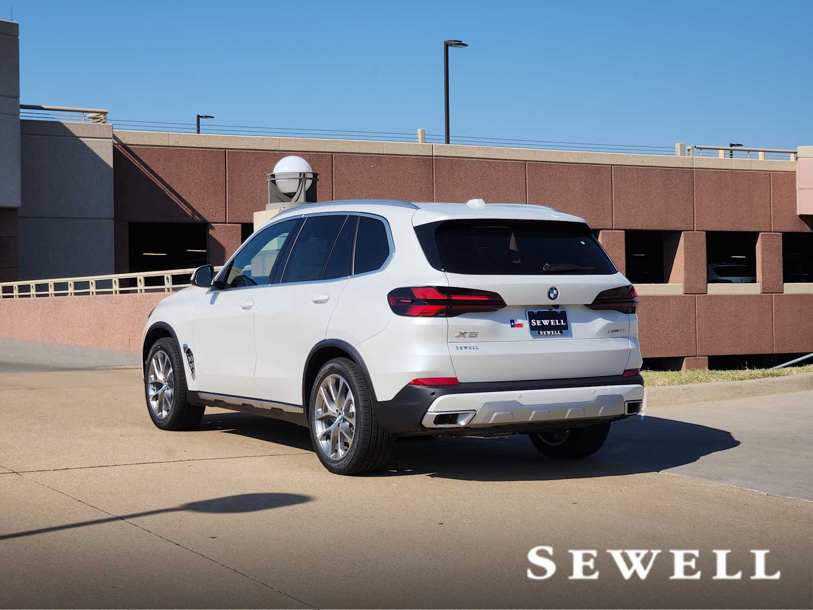 2026 Bmw X5 xDrive40i photo 2