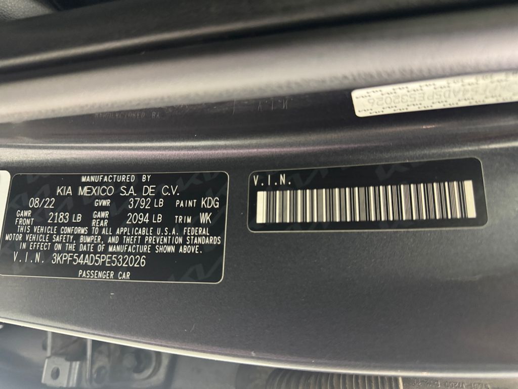 2023 Kia Forte GT-Line photo 19