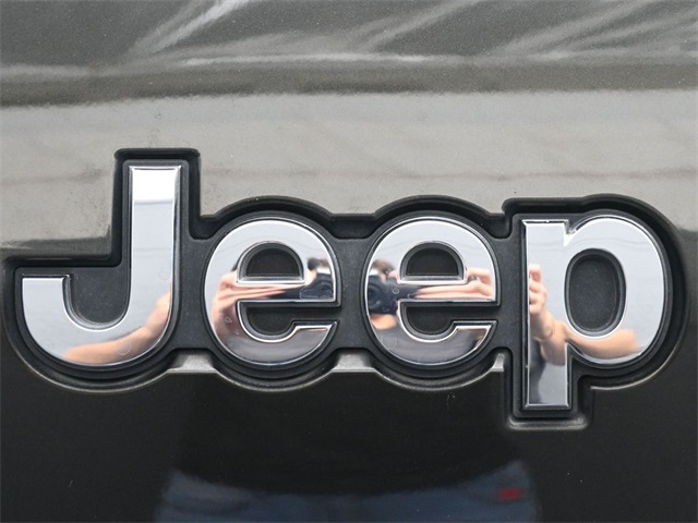2022 Jeep Grand Cherokee Overland photo 29