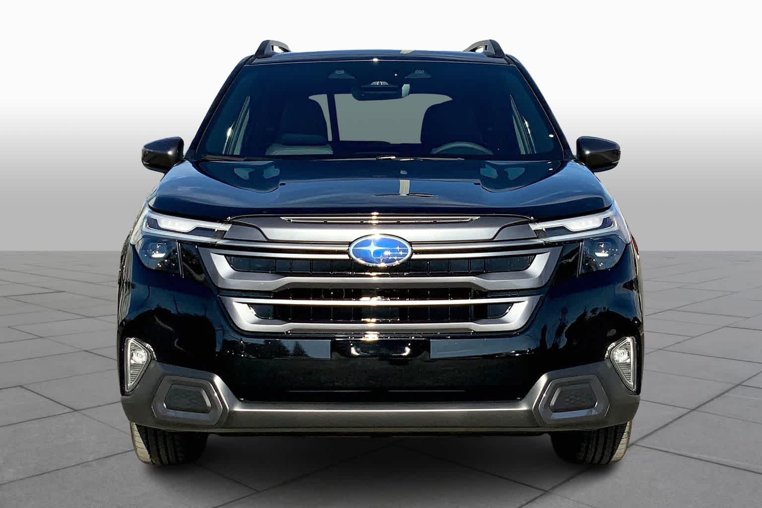 2025 Subaru Forester Limited photo 3