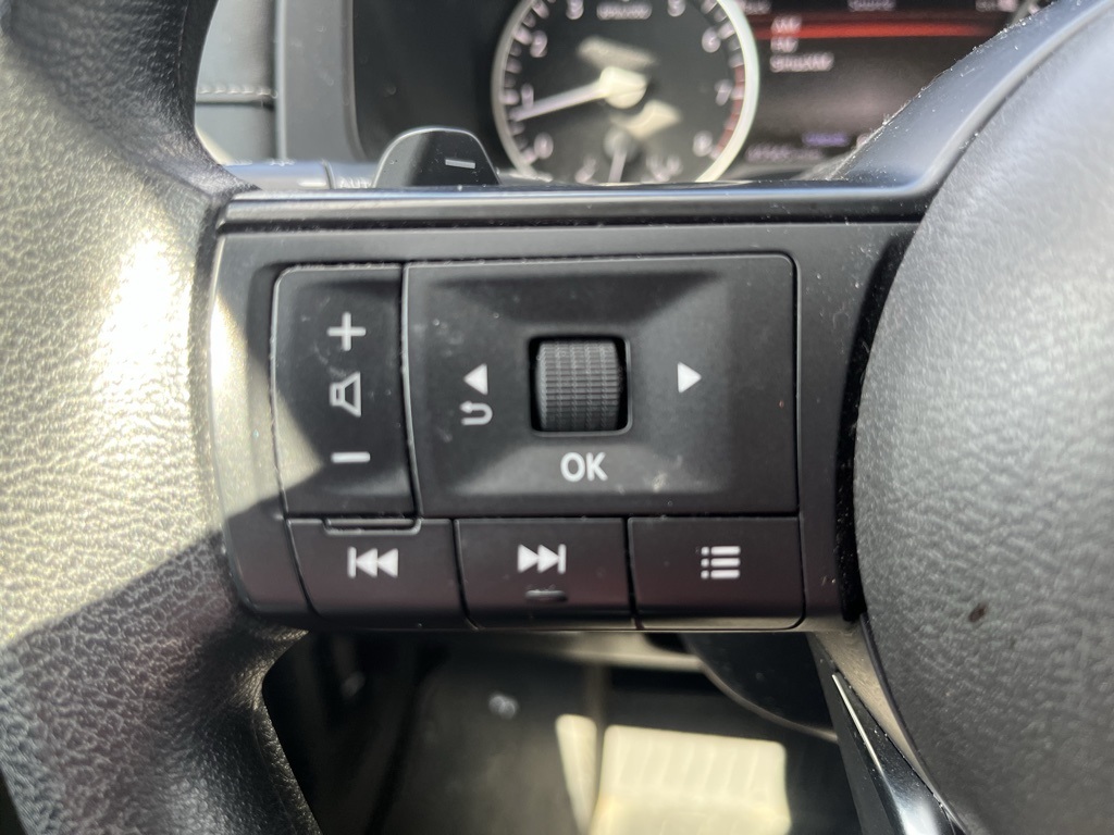 2023 Nissan Pathfinder S photo 6