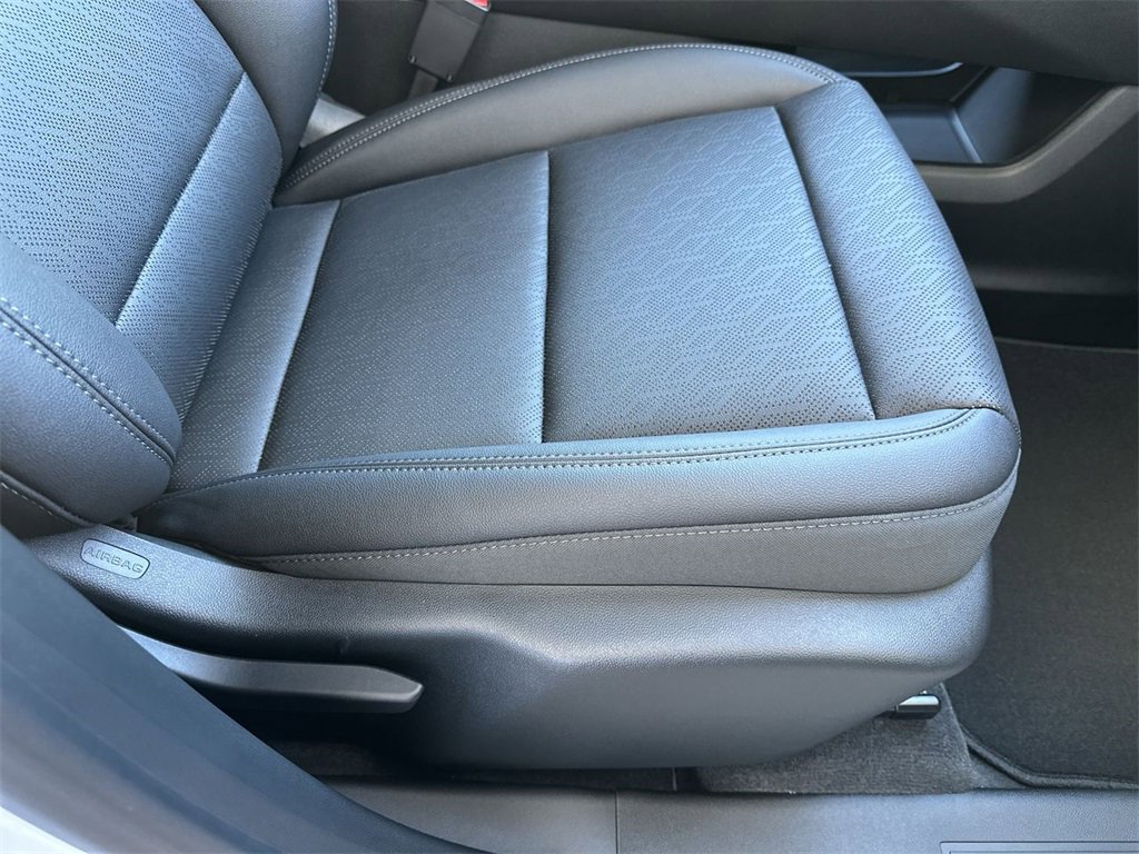 2026 Chevrolet Equinox LT photo 26