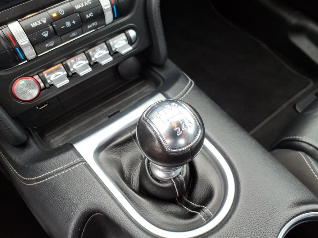 2023 FORD MUSTANG - Image 18