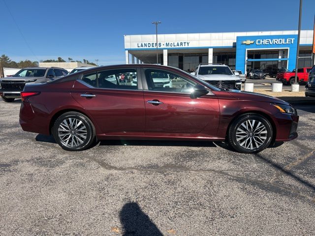 Used 2024 Nissan Altima SV with VIN 1N4BL4DV7RN359784 for sale in Fort Payne, AL