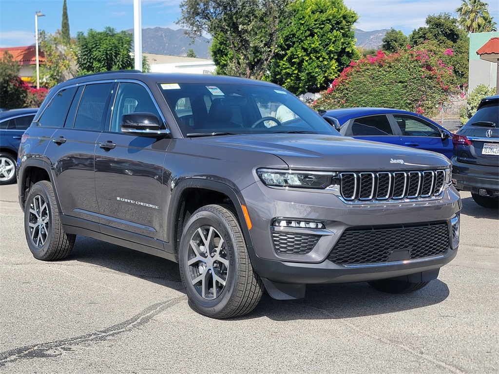 2025 Jeep Grand Cherokee Limited's photo