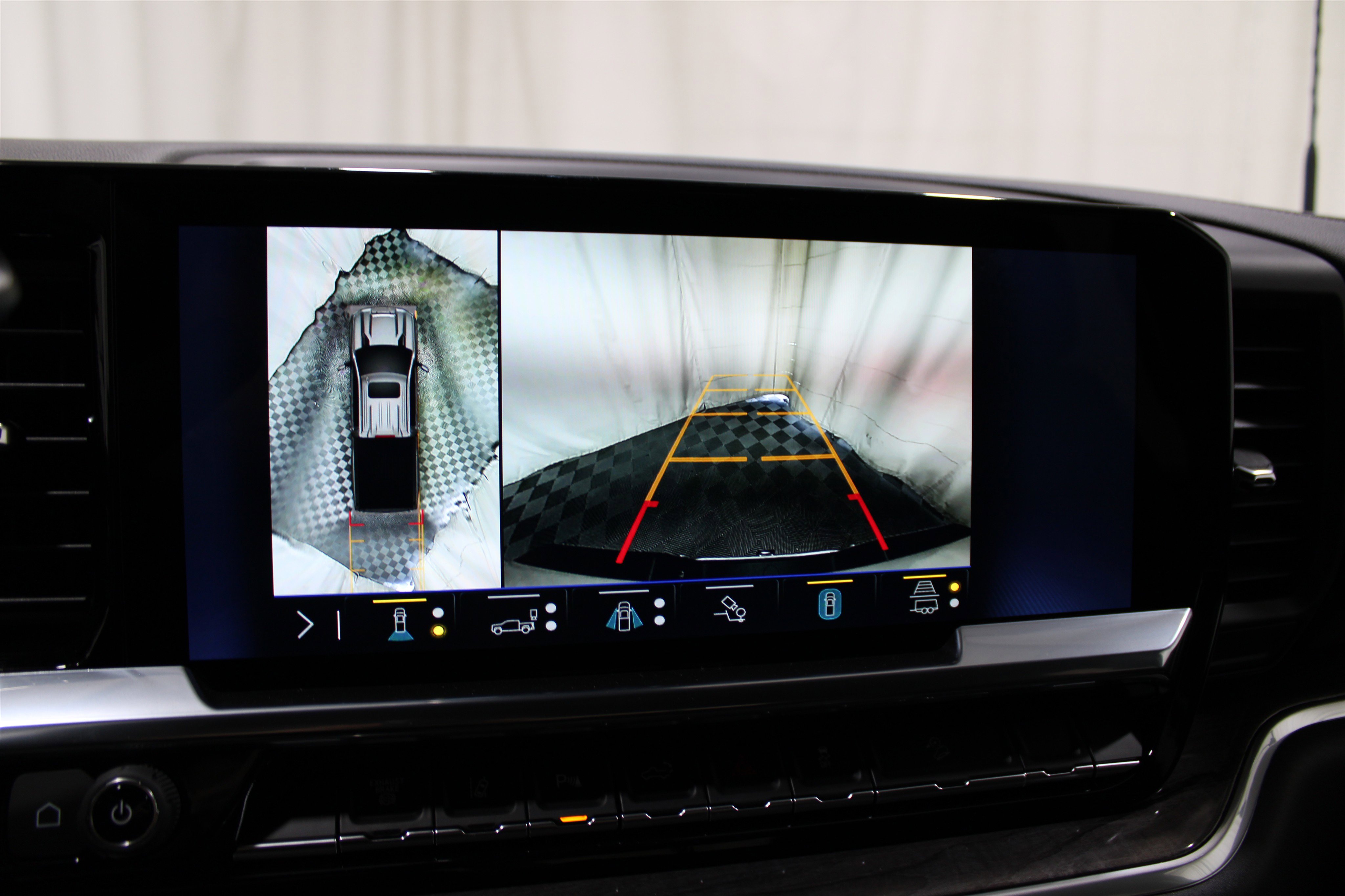 2025 Chevrolet Silverado 3500HD LTZ photo 6