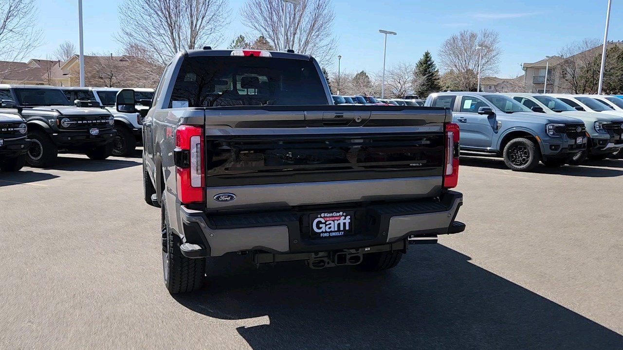 2025 Ford F-250 Platinum photo 3
