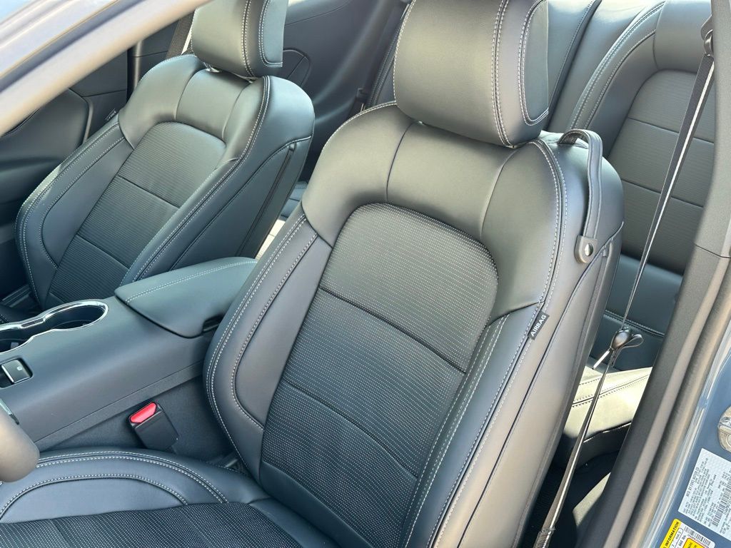 2025 Ford Mustang GT Premium photo 13