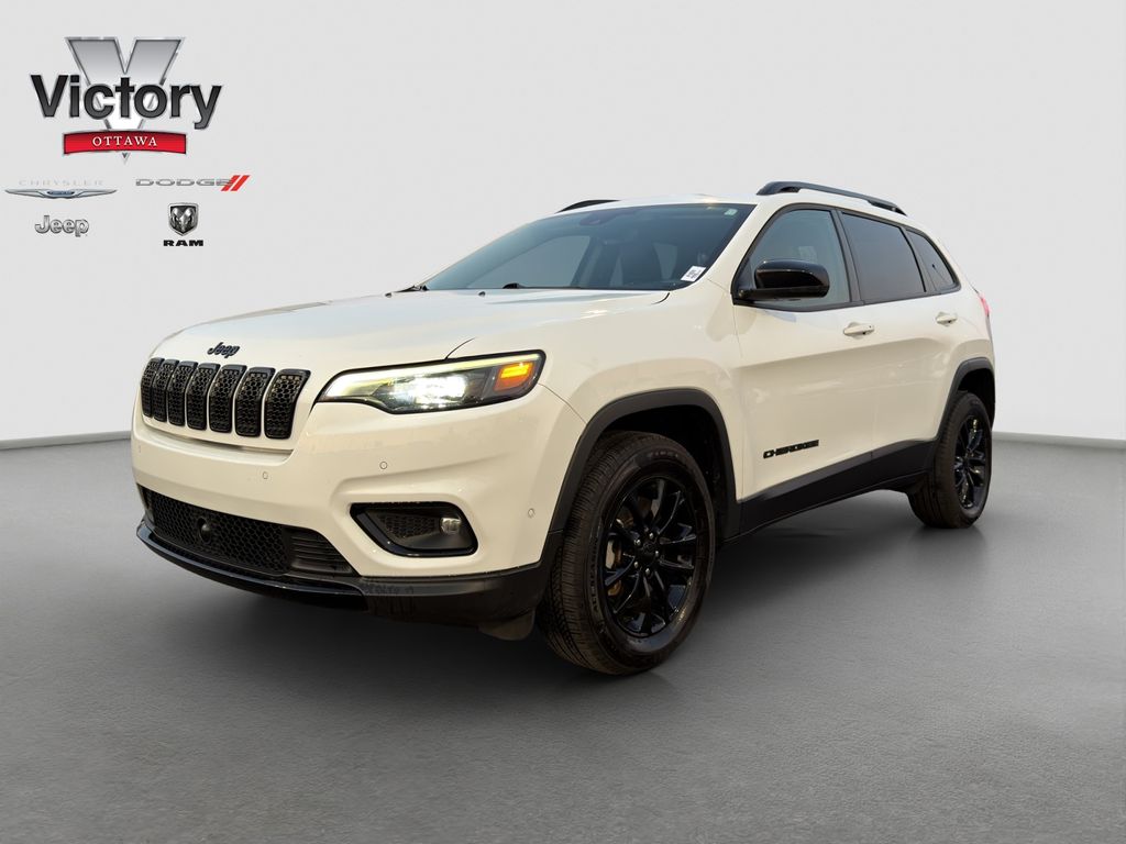 2023 Jeep Cherokee Altitude Lux's photo