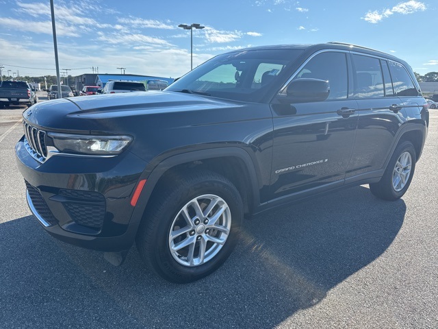 2023 Jeep Grand Cherokee Laredo photo 6