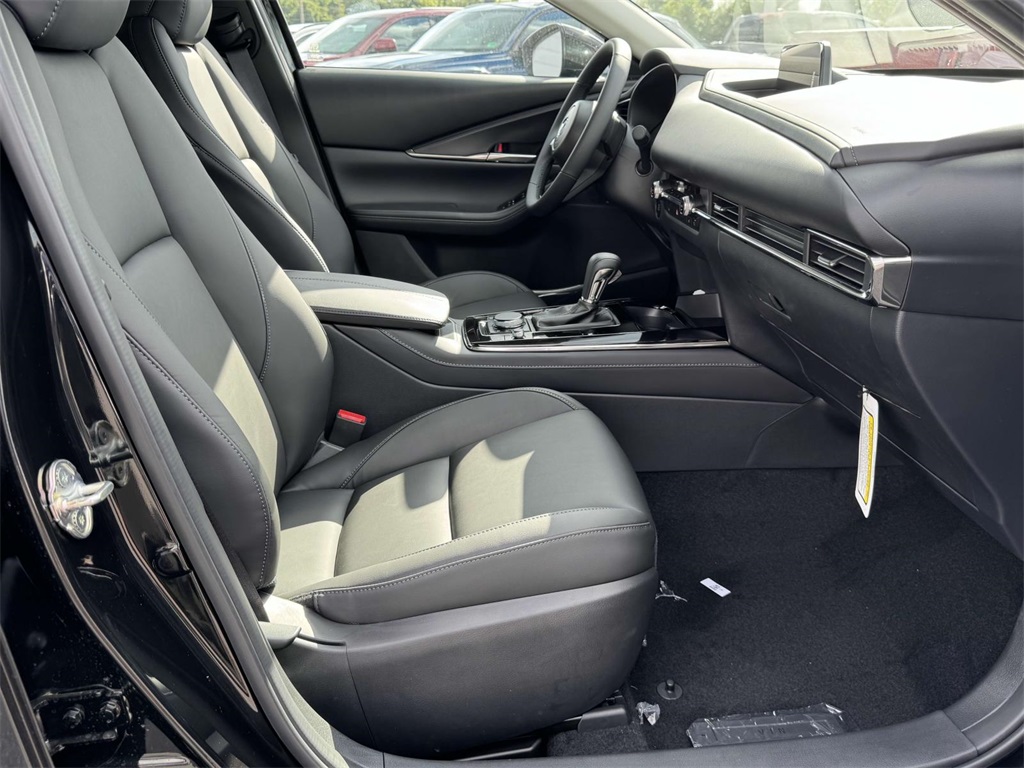 2025 Mazda CX-30 2.5 S Preferred photo 16