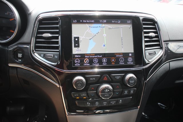 2021 Jeep Grand Cherokee Overland photo 3