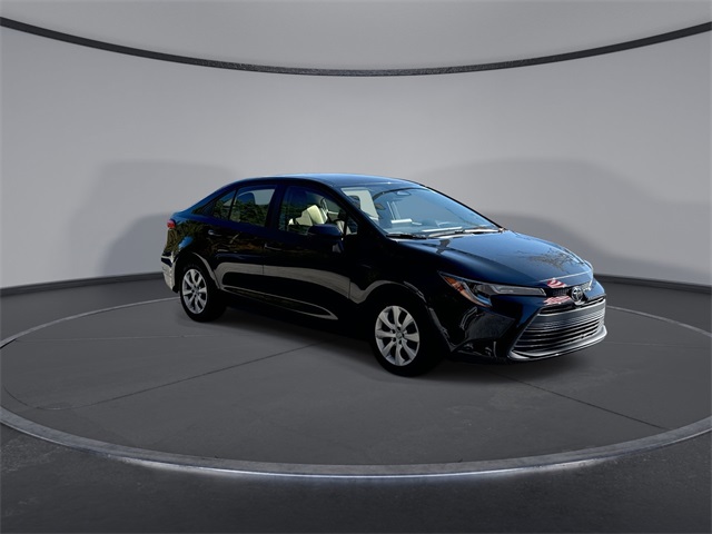 2023 Toyota Corolla LE photo 2