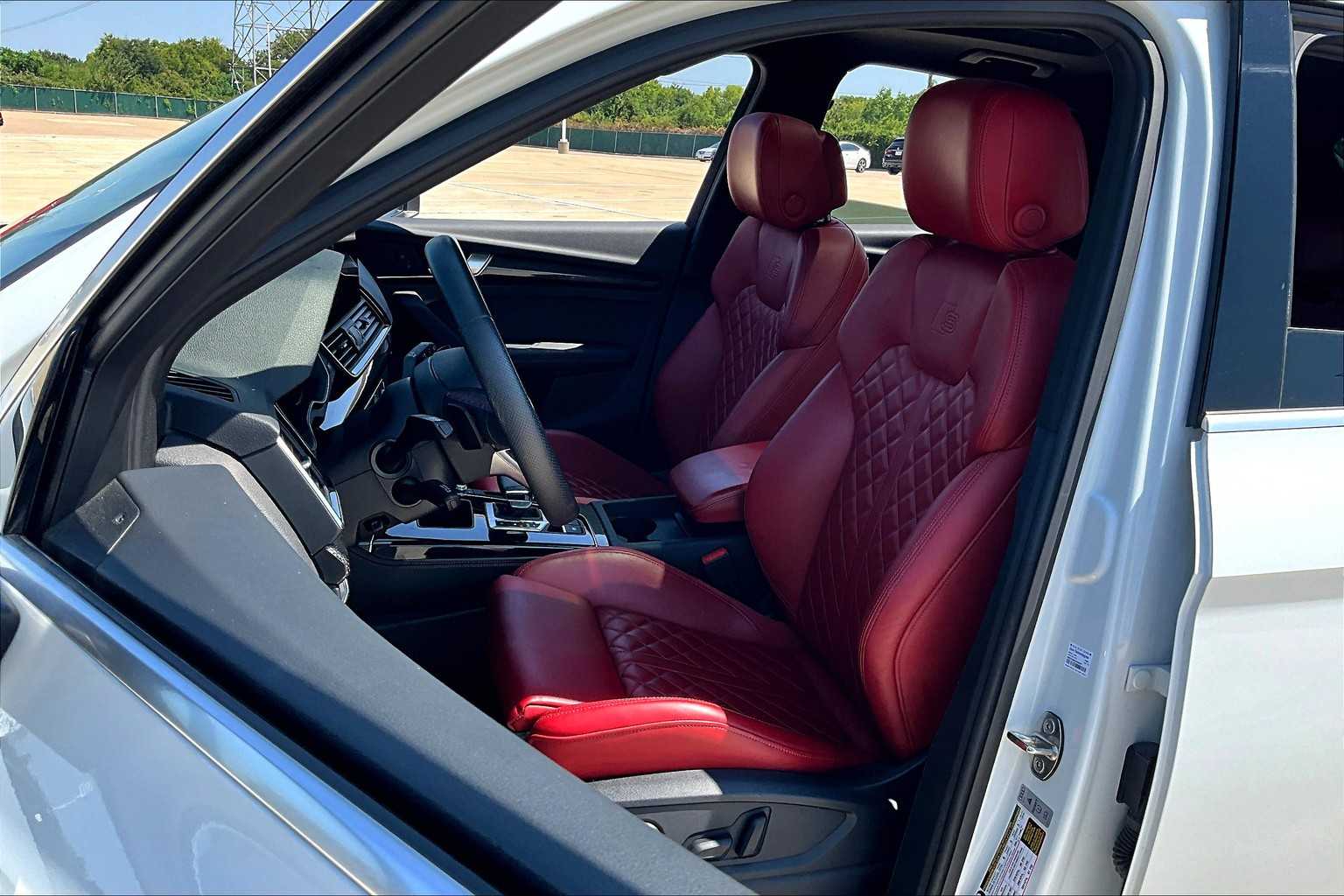 2023 Audi SQ5 Premium Plus photo 13