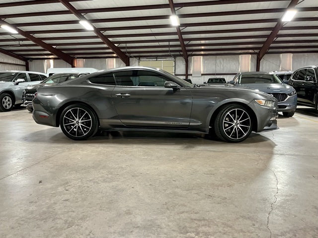 2015 Ford Mustang EcoBoost photo 5