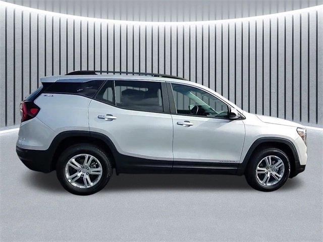 2022 Gmc Terrain SLE photo 2