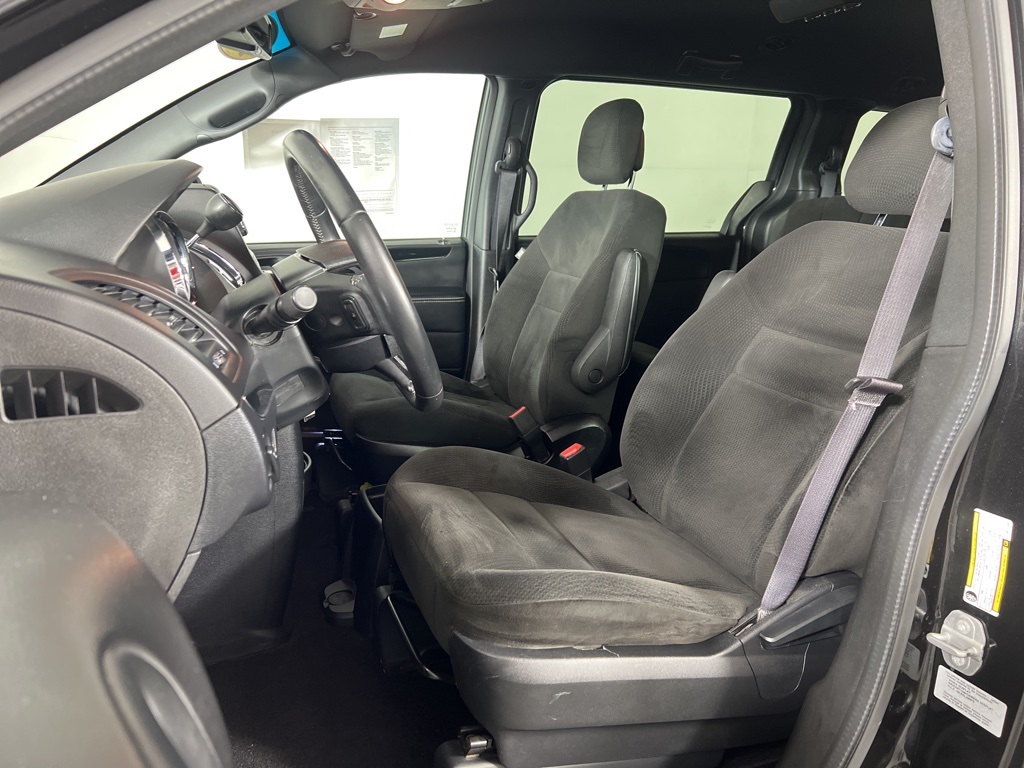 2016 Dodge Grand Caravan SE photo 12