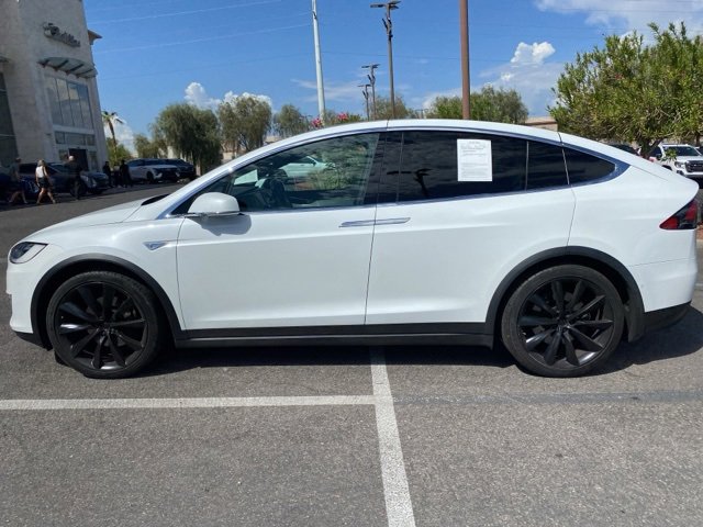 2016 Tesla Model X 90D photo 12