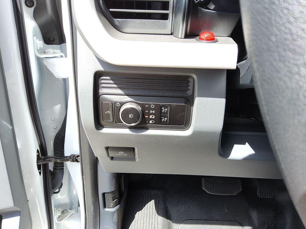 2024 Ford F-550 photo 8