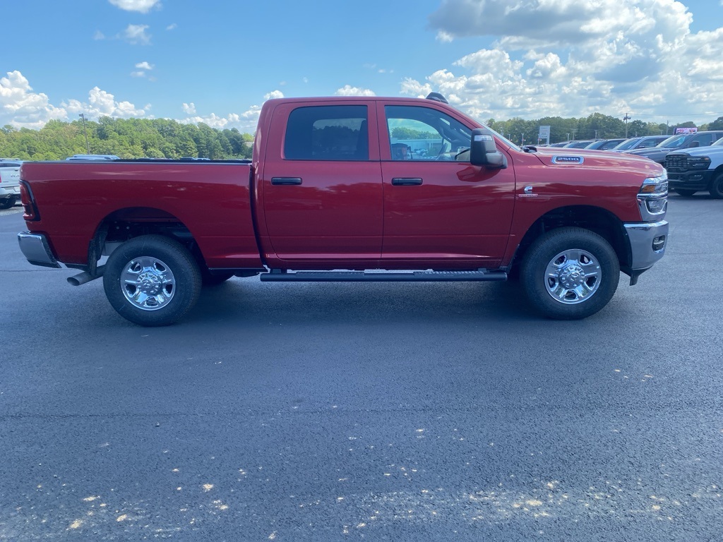 2025 Ram 2500 Tradesman photo 4