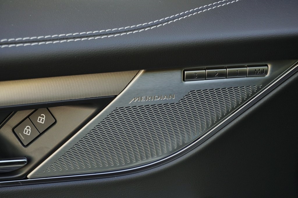 2026 JAGUAR F-PACE - Image 10