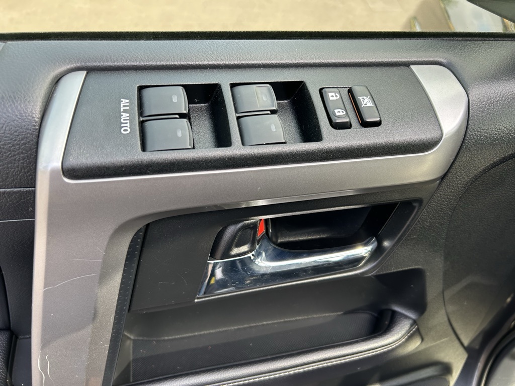2019 Toyota 4Runner SR5 Premium photo 9